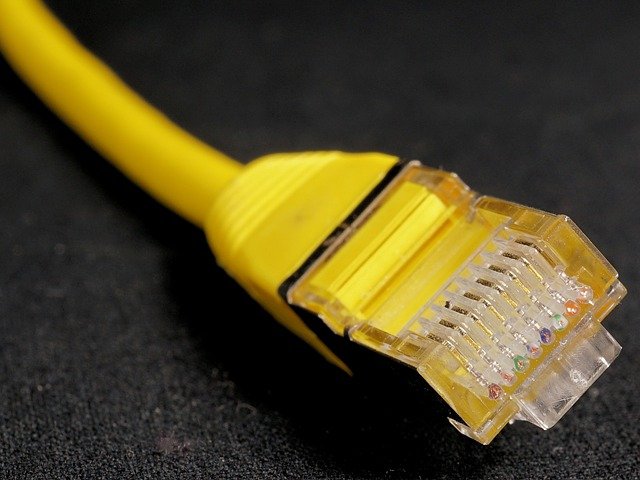Krajiny, ktoré zakročili proti nadmernému užívaniu internetu